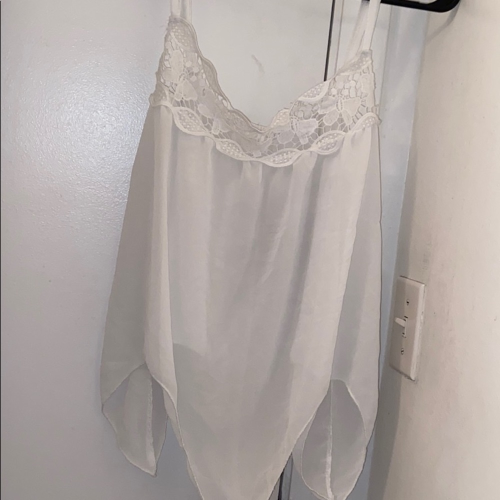 white tank